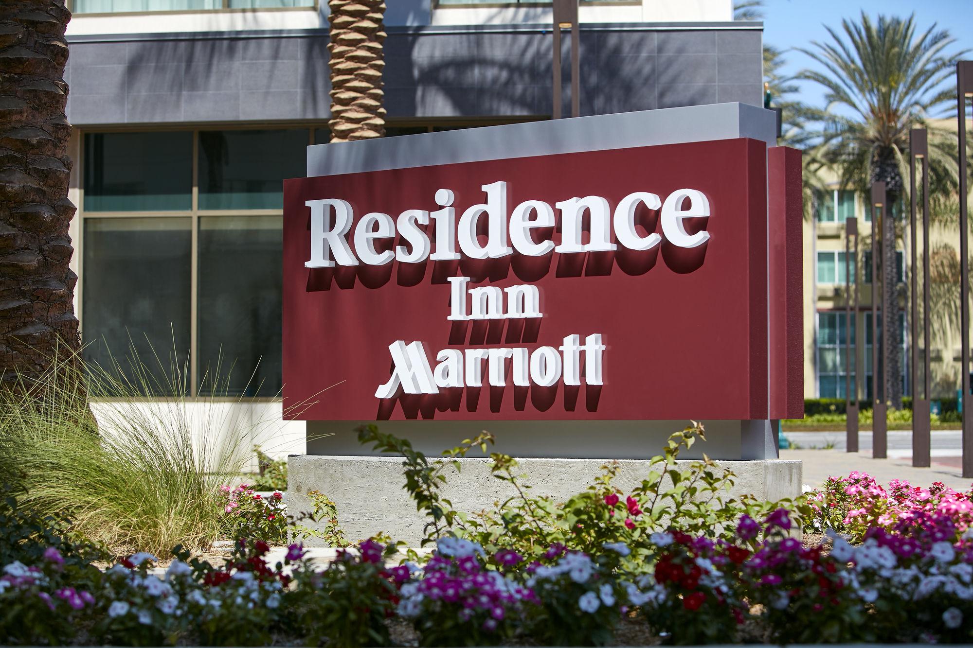 By Marriott At Resort/convention Center Hotel Anaheim